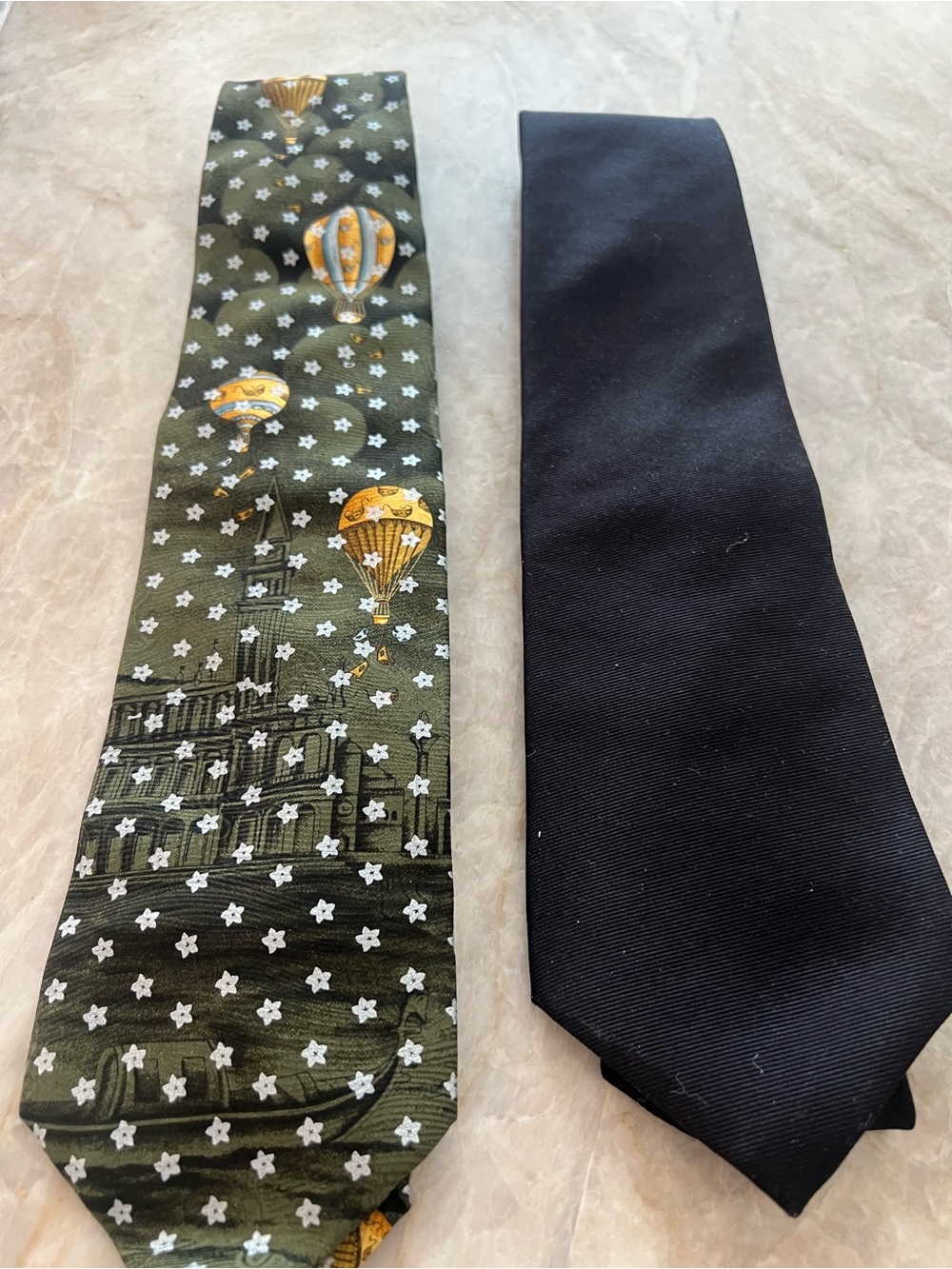 Men's Hot Air Balloon Pattern Silk Tie & Black Solid Tie Set